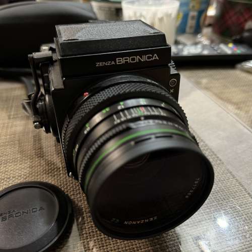 90% New Zenza Bronica ETRS + EII 75mm F2.8 + PE 40mm F4 + AE II測光頂