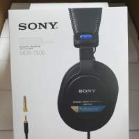 全新 SONY MDR-7506 Headband Headphones 專業監聽耳筒  (平行進口)