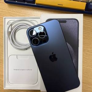 iPhone 15 pro max 256G 港行，新淨冇花，同新機冇乜分別，電池效能100，有盒全套f...