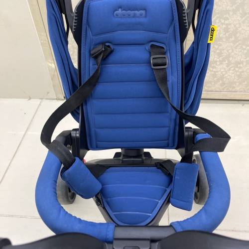 藍色Doona liki S3 BB三輪車 BB大左可以自己踩 摺埋好輕便 八九成新 葵涌交收