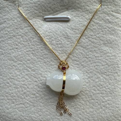 天然和田玉葫蘆18k金吊墜