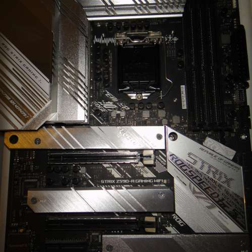 ROG STRIX Z590-A GAMING WIFI ATX主版 (正版Window10Pro) Socket 1200 支援10、11...