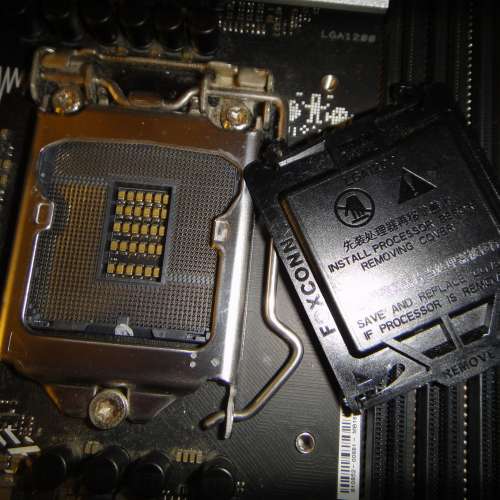 ROG STRIX Z590-A GAMING WIFI ATX主版 (正版Window10Pro) Socket 1200 支援10、11...