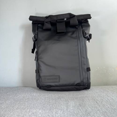 The PRVKE Series - PRVKE - 21 Liter / Black HK$500