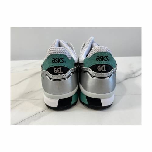 全新ASICS Gel-Lyte III