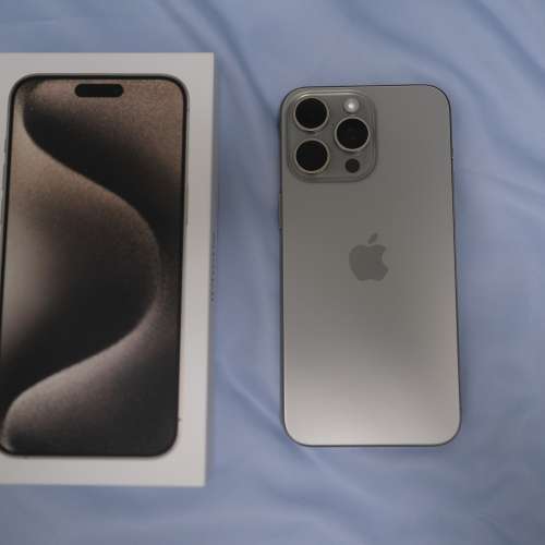 iPhone 15 pro max 256G 原色