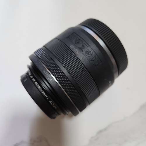 Canon RF35mm F1.8 MACRO
