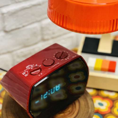 出售昭和時期National樂聲牌電子數字鐘連收音機一部,外形有個性,100%正常,由於日本...