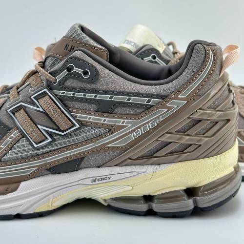 INVINCIBLE x N.HOOLYWOOD x  New Balance 1906U 舒適百搭防滑耐磨 低幫 休閒跑步鞋...