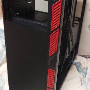 接近全新Sharkoon ATX電腦機箱