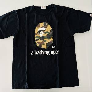 Bathing Ape Tee (日本版🇯🇵）全新！