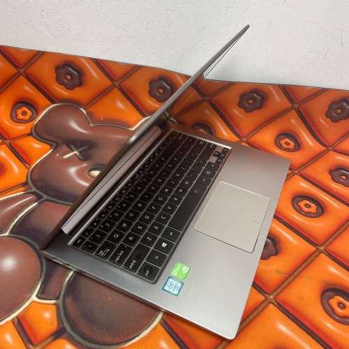 （荃灣實體店）Asus 13吋 Ultrabook 手提電腦i7 6590/8GB Ram/360 SSD
