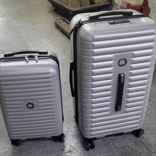 Desley pairs 遊行喼