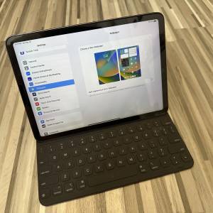 Apple iPad Air 5 M1 10.9 64GB WIFI 黑色 連smart keyboard