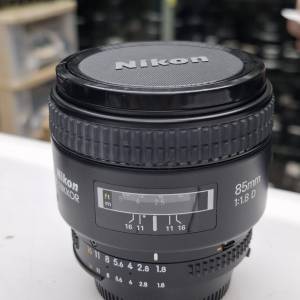 NIKON AF 85MM F1.8D MADE IN JAPAN LIKE NEW