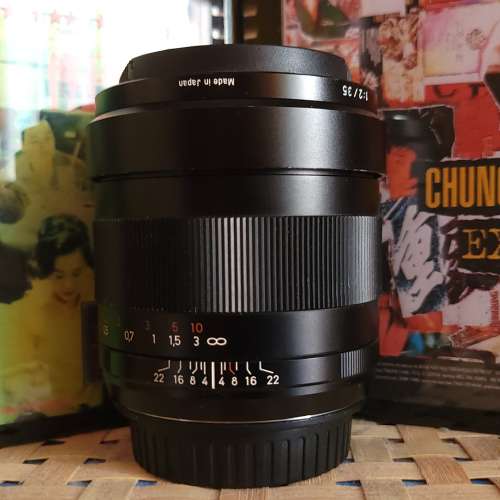Carl Zeiss Classic 35mm F2 ZE