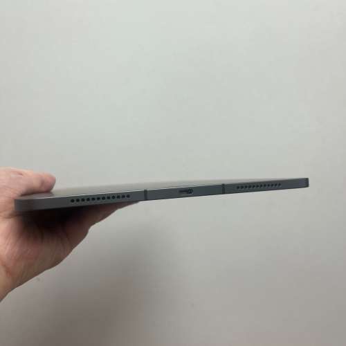 (電子之家，全新高配超靚iPad air5 插卡版，256gb，型格黑色🖤🖤）