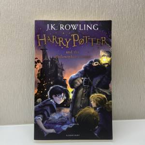 Harry Potter and the Philosopher’s Stone 哈利波特與神秘的魔法石