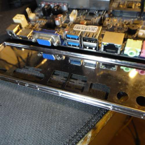 ITX 工控主板 17X17cm i5-4300U 用DDR3 Ram MSATA (正版Window10Pro)