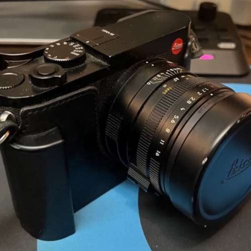 Leica Q2 連盒 連皮套 連充電 1電池 不連相機帶  操作正常
