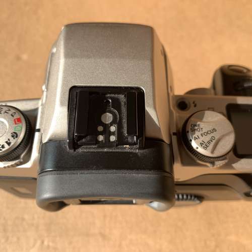 Canon EOS 50QD films body with Sigma AF 70-300 DGMacro