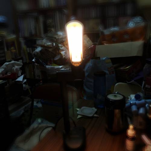 喜萬年 Sylvania Lynx 600 G23 底座 2針頭 CF 9W L59  座枱燈 光管 暖光 2-Pin Com...