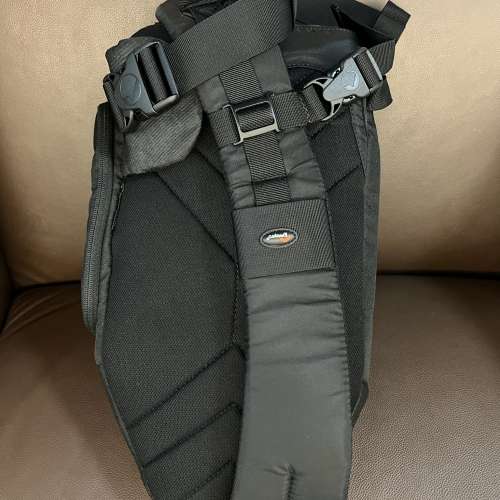 Lowepro 單肩相機袋