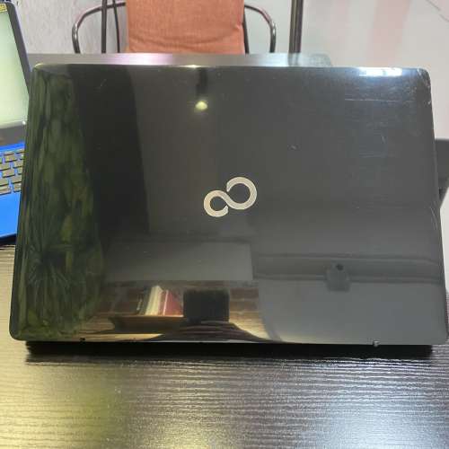 [文書] Fujitsu LIFEBOOK AH556 (Core i3 / 15.6" 高清 / Win 11 / 永久 Office / ...