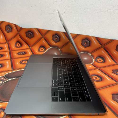 (全港最平i7高配) APPLE Macbook Pro 2018 ver Retina i7 2.2/ 16gb ram/256gb SSD...