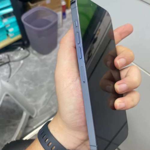iPhone 13 Pro Max 128G 天藍峰，5G 雙咭/電池效能91 ％，使用原裝case 同貼mon貼 ...