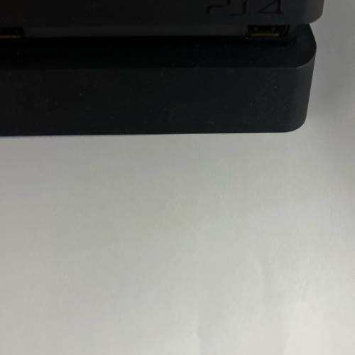 PS4 500GB連兩個手掣+六隻game