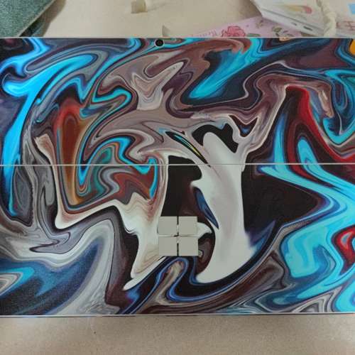 surface pro 8 - i7-1185G7 ， 16GB RAM ， 1TB SSD