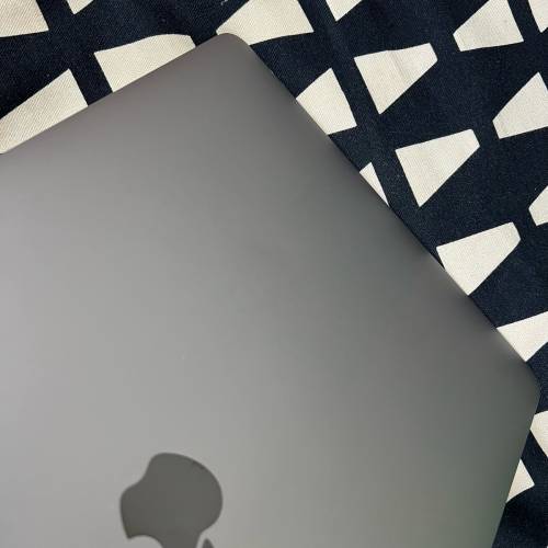 MacBook Pro 16''吋 i9 8核晶片 32GB ram+ 1TB ssd 2019 3K熒幕 灰色蘋果手提電腦