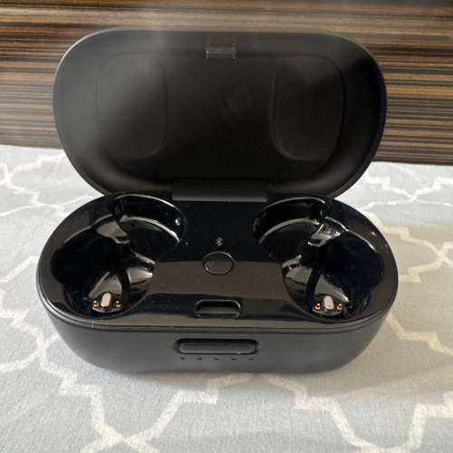 Bose Quiet Comfort藍牙充電盒