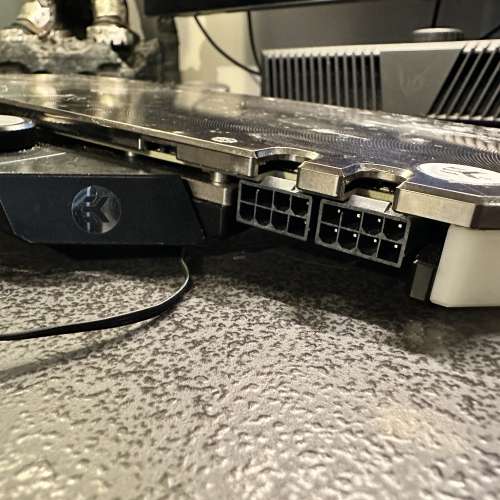 華碩T U F 3080 T I二手顯示卡已改水冷ekwb