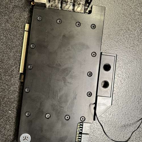 華碩T U F 3080 T I二手顯示卡已改水冷ekwb