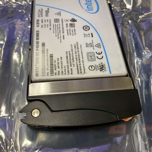 Intel DC P4510 SSD 4TB.