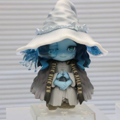 GSC老頭遊戲黏土手辦魔女菈妮雕像模型