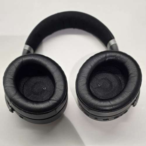 Focal Bathys 旗艦級頭戴式降噪無線耳機