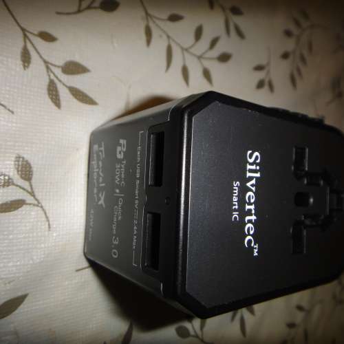 Silvertec TE508D 3 USB Ports+Type C 42W PD AND QC3.0 AC Travel Adaptor