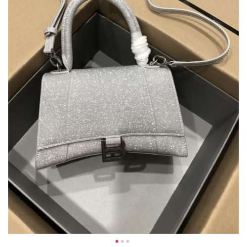 售全新巴黎世家袋 hourglass handbag