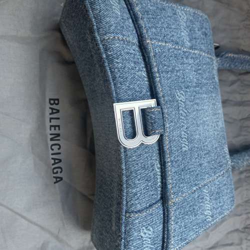 售全新巴黎世家袋 hourglass handbag