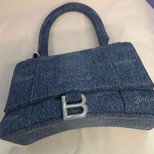 售全新巴黎世家袋 hourglass handbag