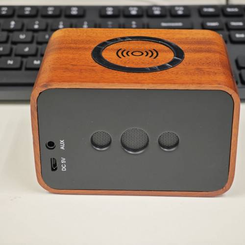 藍牙喇叭帶無線充電功能