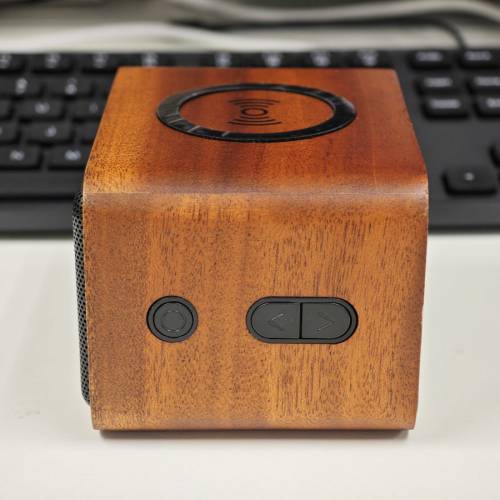 藍牙喇叭帶無線充電功能