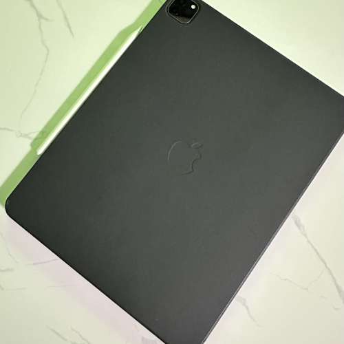 95% new iPad Pro 12.9 gen5 M1 (128g) WiFi  with Apple Pencil 2