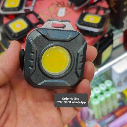 迷你版多功能磁吸隨身燈 Multifunctional Mini LED Light 500 lumens. Rechargeabl...