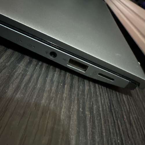 ASUS Zenbook 14 UM4331