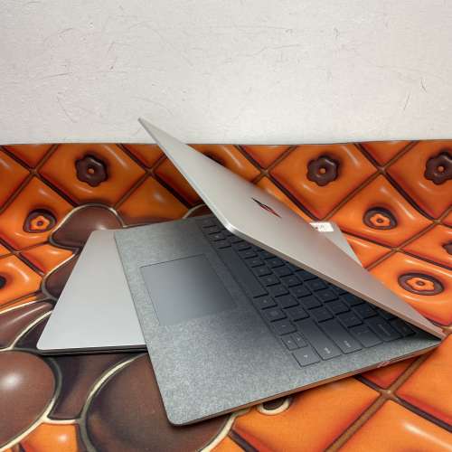(荃灣實體店) Microsoft Surface Laptop  i5-7300U/8gb ram/128ssd/13.5寸/touch mon/