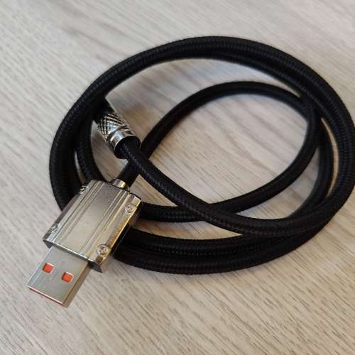 100w type c 充電線， 一米長，有燈